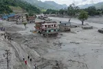 Cảnh tàn phá của trận lũ quét và lở bùn đá nghiêm trọng ở huyện Nuwakot, Nepal ngày 27-8-2026. Ảnh: THX/TTXVN
