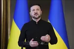 Tổng thống Ukraine Volodymyr Zelensky phát biểu trong cuộc họp báo tại Kiev. Ảnh: Kyodo/TTXVN phát