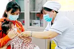 Lo lắng thiếu vaccine, nhiều phụ huynh cho trẻ tiêm dịch vụ