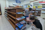 Phụ huynh 'nháo nhào' tìm SGK trước năm học mới