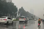 Trung tâm Dự báo khí tượng - thủy văn quốc gia nhận định Hà Nội và Bắc bộ còn mưa trong ngày 29 và 30-6. Ảnh: PHÚC HẬU