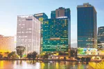VIFC-HCMC nhìn từ bến Bạch Đằng. Ảnh: HOÀNG HÙNG