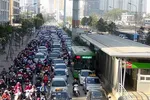 Phân làn cho xe buýt: Lợi bất cập hại, thất bại cao hơn thành công