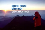 Chinh phục đỉnh núi giữa mây trời