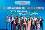 Ông Chu Việt Cường - Thành viên HĐQT Vietjet – nhận giải thưởng 