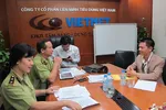 Cơ quan chức năng kiểm tra hoạt động kinh doanh đa cấp. (Nguồn: PV/Vietnam+)