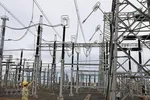 Vận hành lưới điện truyền tải tại trạm biến áp 500kV Đak Nông. (Ảnh: Ngọc Hà/TTXVN)