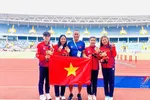 Đội chạy tiếp sức 4x100m đoạt huy chương bạc SEA Games 31.