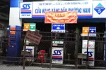 Thời gian qua, đã có tình trạng một số cây xăng tạm ngưng bán hàng. Ảnh: NLĐO