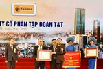Tập đoàn T&T Group vinh dự được trao tặng Huân chương Lao động hạng Ba vì những thành tích xuất sắc trong công tác phòng chống dịch COVID-19.