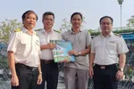 Báo Xuân Đầu tư Tài chính đến tay bạn đọc Đông Nam bộ