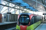 Dự án đường sắt đô thị Nhổn - Ga Hà Nội đang dần khẩn trương hoàn thiện để đưa vào sử dụng, góp phần gia tăng tỷ trọng vận tải hành khách công cộng bằng phương tiện xanh ở Thủ đô. (Ảnh: Tuấn Anh/TTXVN)