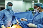 Bác sĩ phẫu thuật cứu bệnh nhân