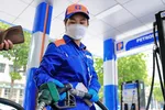 Giá xăng E5 giảm còn 19.400 đồng mỗi lít