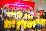 Trao quà cho trẻ em có hoàn cảnh khó khăn, cơ nhỡ tại TP Cần Thơ