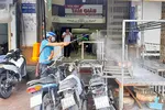 Lực lượng chức năng tỉnh Sóc Trăng tổ chức phun khử khuẩn tại các vựa heo
