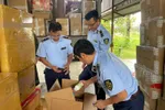 Tiếp tục đẩy mạnh cao điểm ngăn chặn buôn lậu, gian lận thương mại, hàng giả
