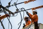 EVNSPC tăng cường thi công, giảm tối đa thời gian gián đoạn cung cấp điện cho khách hàng