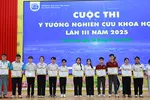 Trao giải thưởng cho các cá nhân cuộc thi “Ý tưởng nghiên cứu khoa học” tại Trường ĐH Trà Vinh.