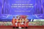 5 Phó Giáo sư vừa được Trường Đại học Trà Vinh trao quyết định.