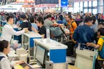 Sân bay Nội Bài đón gần 118.000 lượt khách trong ngày cao điểm Tết