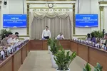 Phó Chủ tịch UBND Hoàng Nguyên Dinh phát biểu khai mạc phiên họp