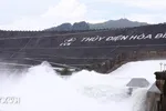 Đóng 1 cửa xả đáy hồ thủy điện Hòa Bình để ứng phó bão số 4