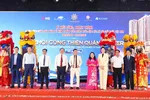 Các đại biểu thực hiện nghi thức khởi công dự án