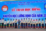 Công ty XSKT Sóc Trăng tài trợ 321 học bổng Lương Định Của, tổng trị giá hơn 480 tỷ đồng cho học sinh nghèo vượt khó.