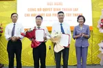 Ban Chấp hành Chi hội (thứ hai từ trái qua): Luật gia Vũ Quốc Toản và Luật gia Đặng Ngọc Thắng.