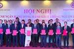 Lãnh đạo các ngân hàng và doanh nghiệp trao cam kết tài trợ, đầu tư tại hội nghị 