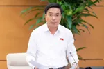 Phó Chủ tịch Quốc hội Nguyễn Doãn Anh góp ý vê báo cáo dân nguyện. Ảnh: CẨM HÀ