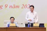 Phó Chủ tịch Quốc hội Nguyễn Hồng Diên điều hành phiên thảo luận. Ảnh: QUANG PHÚC
