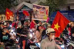 TPHCM: Người dân xuống đường mừng chức vô địch của Việt Nam 