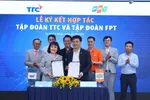 Bà Huỳnh Bích Ngọc - Tổng Giám đốc TTC và ông Nguyễn Văn Khoa - Tổng Giám đốc FPT tại lễ ký kết