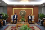 Bộ trưởng Bộ NN-MT làm việc với các tập đoàn Hà Lan