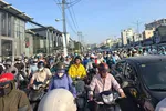 Đường Trường Chinh ùn tắc giao thông nghiêm trọng. Ảnh: NGUYỄN TÂN