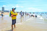 "Người hùng thầm lặng" giữ an toàn cho du khách