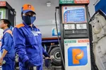 VPI: Chiều nay, giá xăng trong nước sẽ giảm xuống 24.000 đồng/lít