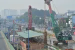 Rào chắn thi công tuyến metro Bến Thành - Tham Lương, phường Tân Bình. Ảnh: QUỐC HÙNG