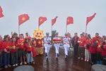 Du khách hào hứng trải nghiệm hoạt động lễ hội dịp 2-9