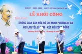 Lãnh đạo phường Dĩ An thực hiện nghi thức khởi công