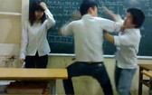 學生在教室裡你拳我掌“大顯身手”。(示意圖源:互聯網)