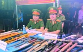 民眾自願向公安力量繳納武器