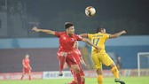 SLNA và Hải Phòng bất phân thắng bại trên sân Vinh. Ảnh: MINH HOÀNG