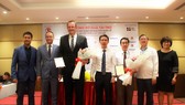 Đại diện VFF, công ty Bình Minh và nhà tài trợ Pinaco tại buổi lễ. Ảnh: Anh Trần