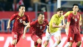Hùng Dũng (18) và Trọng Hoàng (8) được chọn tham dự SEA Games 30.