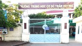 Vụ “Chưa chắc bộ đồ thầy mặc giá trị hơn cái quần của con tôi”: thầy giáo chấp nhận lời xin lỗi