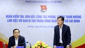 Quang cảnh buổi làm việc ngày 4-12