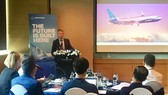 Ông Darren A.Hulst thông tin về tiềm năng của ngành hàng không